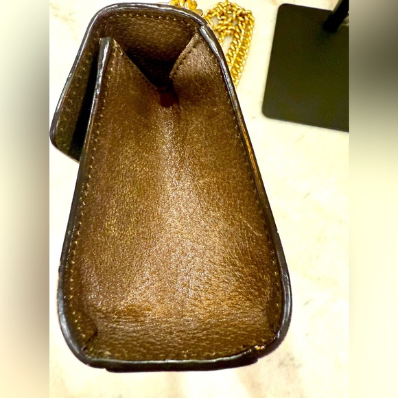 Gucci GG Supreme Padlock Small - Picture 10 of 16